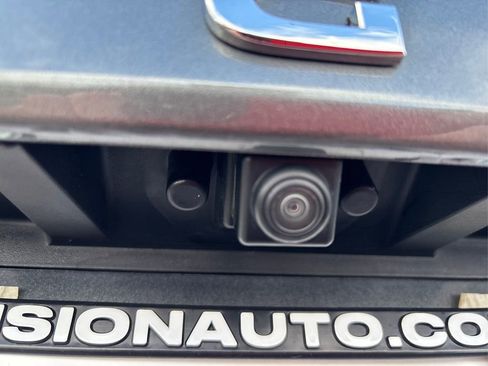 Used 2023 Nissan Rogue SV w/ SV Premium Package image 16