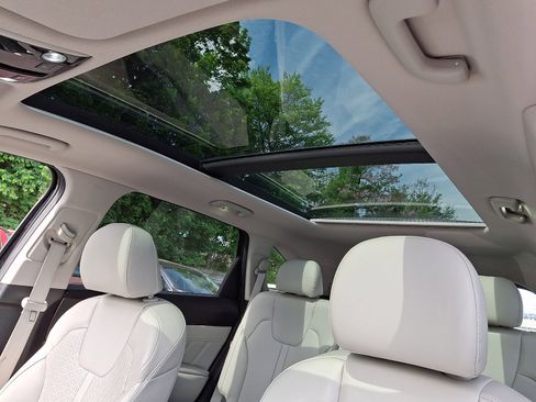 Certified 2022 Kia Sorento SX AWD/4WD image 13