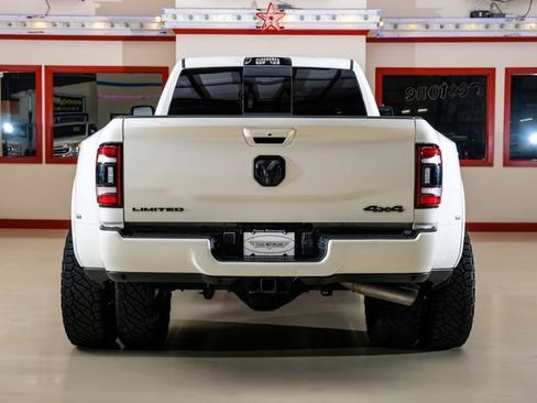 Used 2024 RAM 3500 Limited AWD/4WD image 12