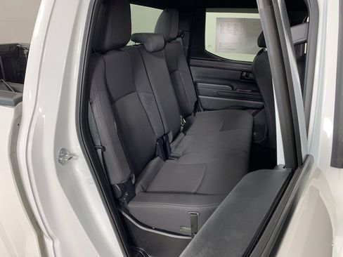 Used 2024 Toyota Tacoma SR image 33