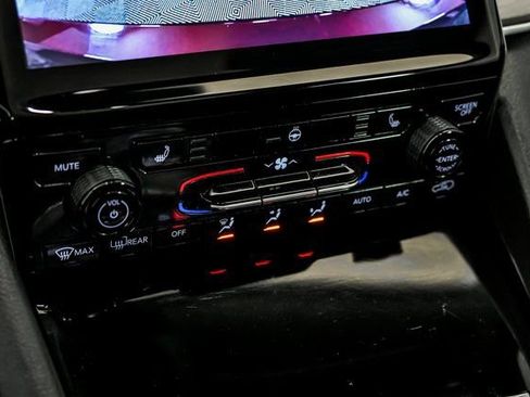 Used 2021 Jeep Grand Cherokee L Limited image 26