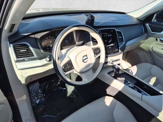 Used 2022 Volvo XC90 T5 Momentum AWD/4WD image 9