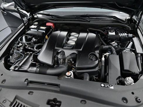 Used 2024 Lexus IS 500 image 36