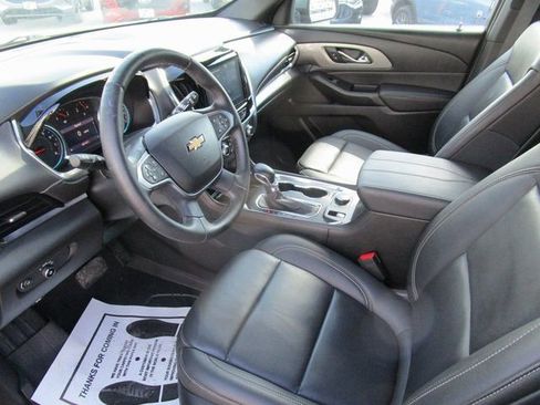 Used 2023 Chevrolet Traverse LT w/ LPO, Floor Liner Package image 30