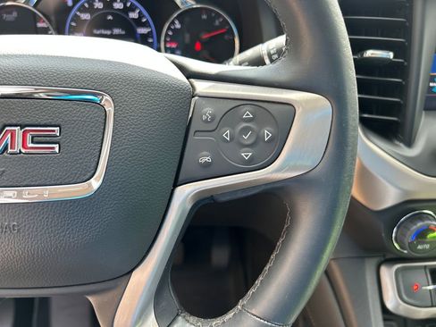 Used 2023 GMC Acadia Denali w/ Black Diamond Edition FWD image 25