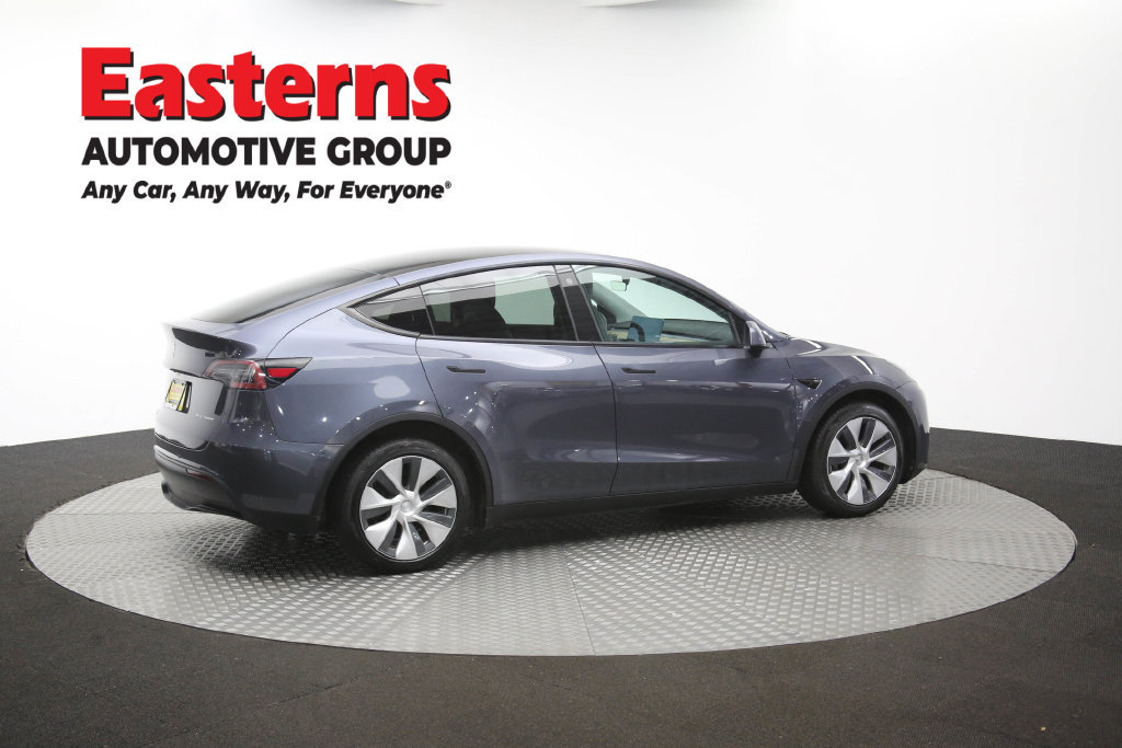 Used 2022 Tesla Model Y Long Range AWD/4WD image 39