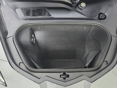 Used 2024 Chevrolet Corvette Stingray Premium Cpe w/ Z51 Performance Package RWD image 26