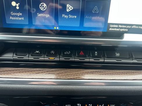 Certified 2023 Chevrolet Silverado 1500 LT AWD/4WD image 25