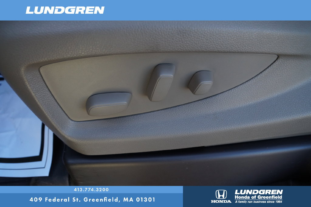 Used 2018 Chevrolet Silverado 1500 LTZ Z71 w/ LTZ Plus Package AWD/4WD image 14