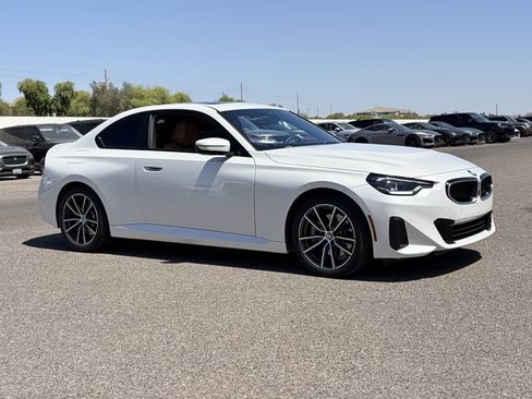 Used 2026 BMW 230i Coupe w/ Convenience Package RWD image 4