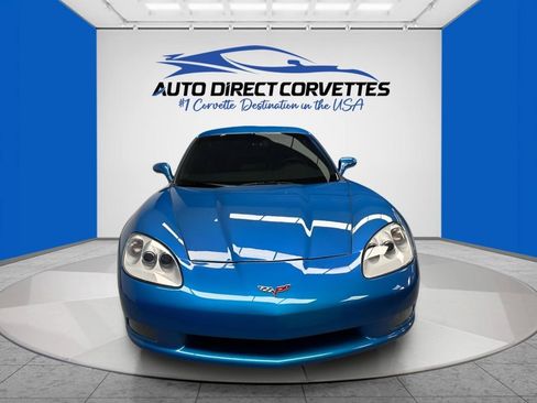 Used 2011 Chevrolet Corvette Coupe w/ 1LT RWD image 29