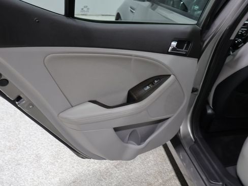 Used 2013 Kia Optima EX w/ Premium Pkg FWD image 18