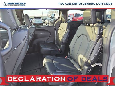 New 2026 Chrysler Pacifica Select image 14