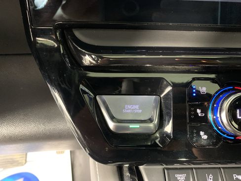Used 2024 GMC Sierra 2500 AT4X AWD/4WD image 16