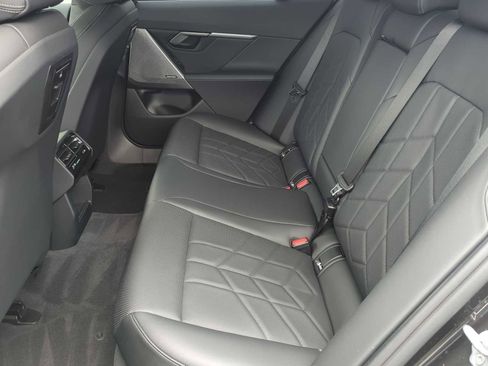 Used 2024 BMW i5 eDrive40i w/ Premium Package image 20