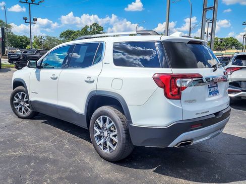 Certified 2023 GMC Acadia SLT image 5