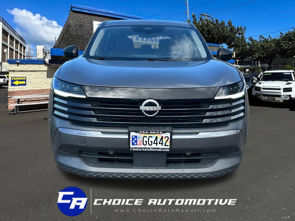 Used 2025 Nissan Kicks S AWD/4WD image 11