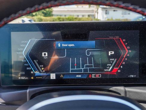 Used 2024 BMW M4 xDrive Competition AWD/4WD image 31