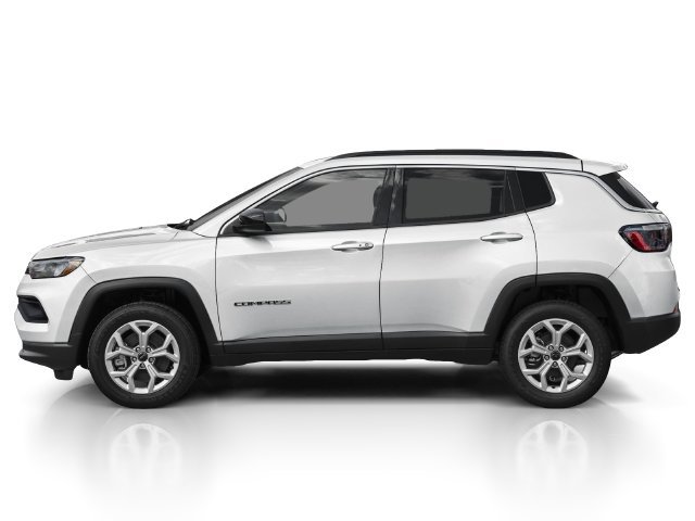 Used 2025 Jeep Compass Latitude w/ Altitude Special Edition AWD/4WD image 6