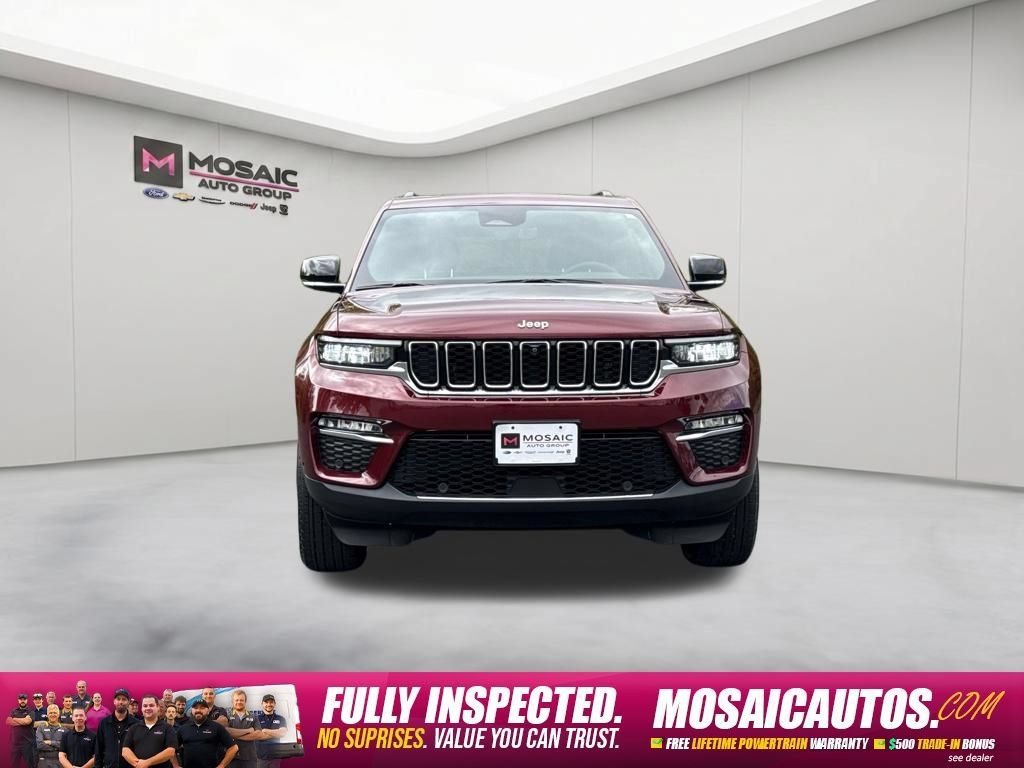 Used 2025 Jeep Grand Cherokee Limited w/ Luxury Tech Group II AWD/4WD image 2