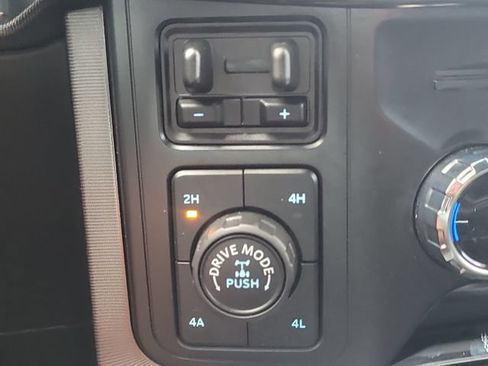 Used 2024 Ford F150 Platinum w/ FX4 Off-Road Package AWD/4WD image 29