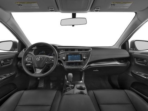 Used 2018 Toyota Avalon XLE Premium w/ Carpet Mat Package FWD image 8