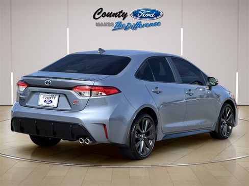 Used 2025 Toyota Corolla SE image 24