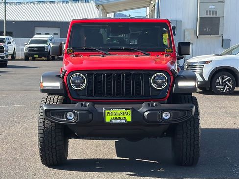 Used 2025 Jeep Wrangler Sport AWD/4WD image 6