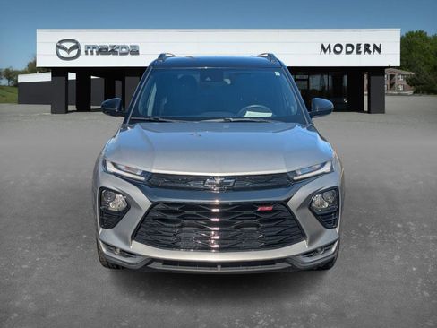 Used 2023 Chevrolet TrailBlazer RS image 2