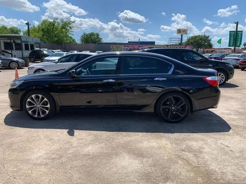 Used 2015 Honda Accord Sport image 9