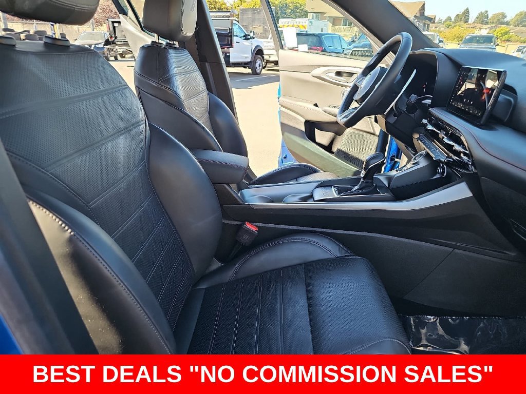 Used 2024 Dodge Hornet R/T Plus w/ R/T Blacktop Package AWD/4WD image 10