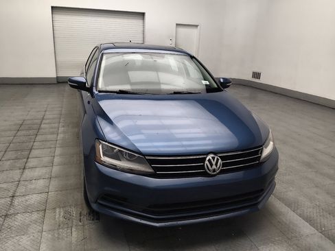 Used 2017 Volkswagen Jetta SE FWD image 14