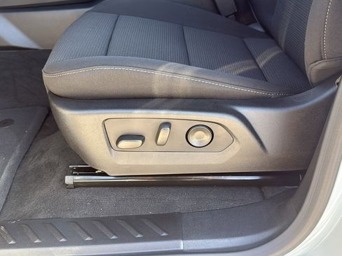 New 2026 Chevrolet Colorado LT image 10