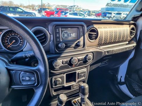 Used 2018 Jeep Wrangler Unlimited Sport image 21