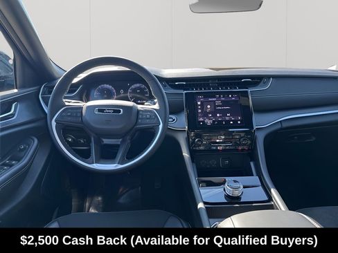 New 2025 Jeep Grand Cherokee L Altitude RWD image 28