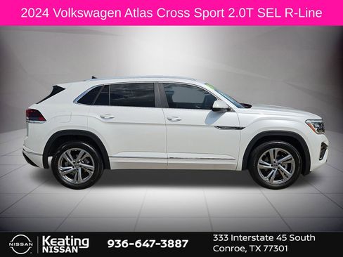 Used 2024 Volkswagen Atlas Cross Sport SEL R-Line AWD/4WD image 2