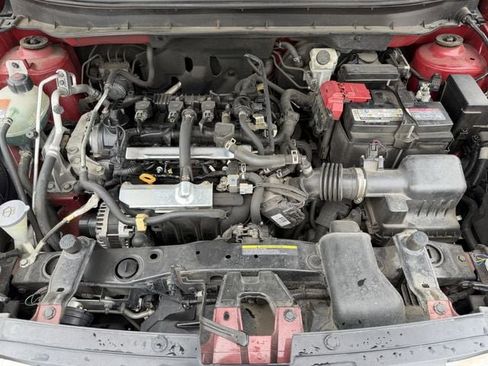 Used 2020 Nissan Kicks SR image 29