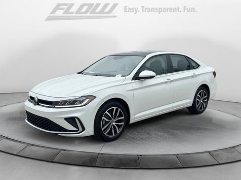 New 2026 Volkswagen Jetta SE image 3