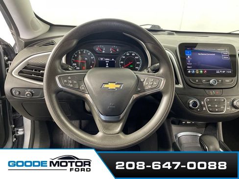 Used 2024 Chevrolet Malibu LT FWD image 12