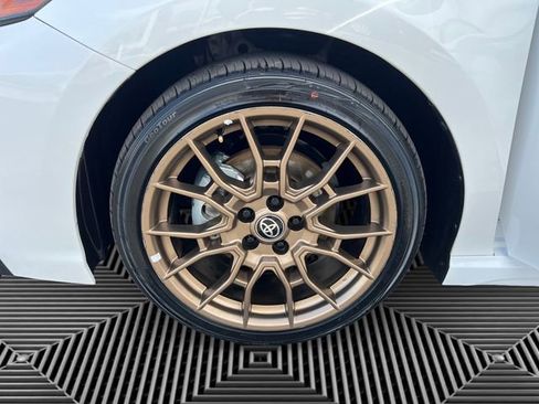 Certified 2024 Toyota Camry SE w/ Convenience Package image 11