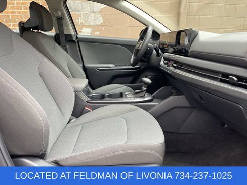 Used 2025 Kia K4 FWD image 26