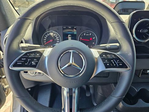 Used 2026 Mercedes-Benz Sprinter 2500 image 21