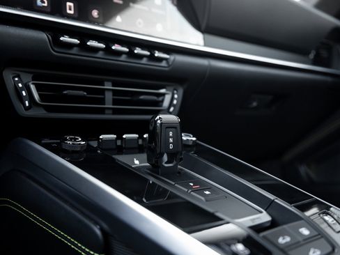 Certified 2024 Porsche 911 Turbo S w/ 911 Turbo Sportdesign Package image 28