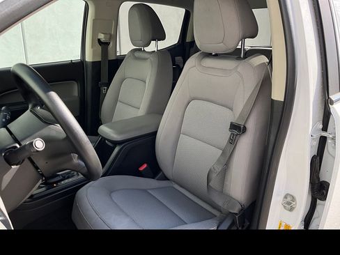 Used 2018 Chevrolet Colorado W/T w/ WT Convenience Package RWD image 8