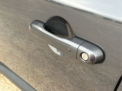 Used 2022 Jeep Renegade Latitude w/ Convenience Group image 15