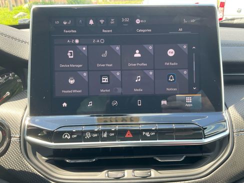 New 2025 Jeep Compass Limited w/ Sun & Sound Group image 24