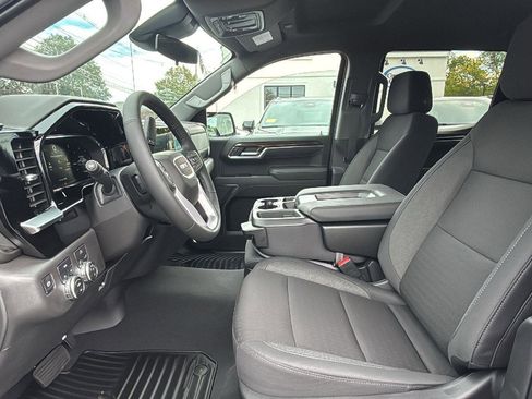 New 2026 GMC Sierra 1500 Elevation image 24
