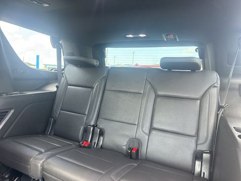 Certified 2022 Chevrolet Tahoe LT w/ Luxury Package AWD/4WD image 35