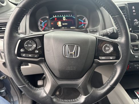 Used 2022 Honda Pilot Touring image 19