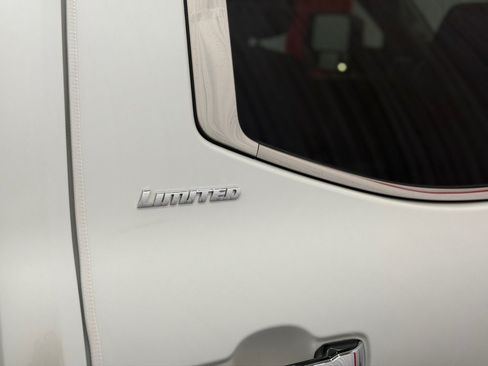 Used 2024 Toyota Tundra Limited AWD/4WD image 10